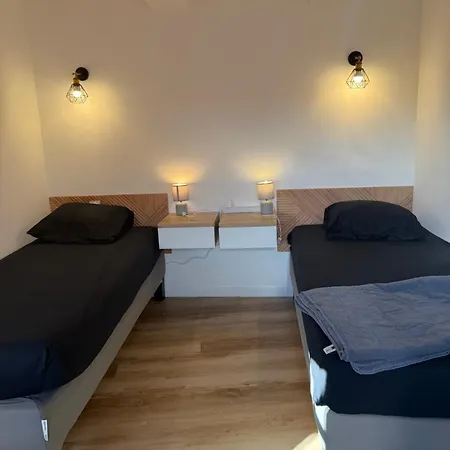 Appartement Centre Historique Avec Vue Agde